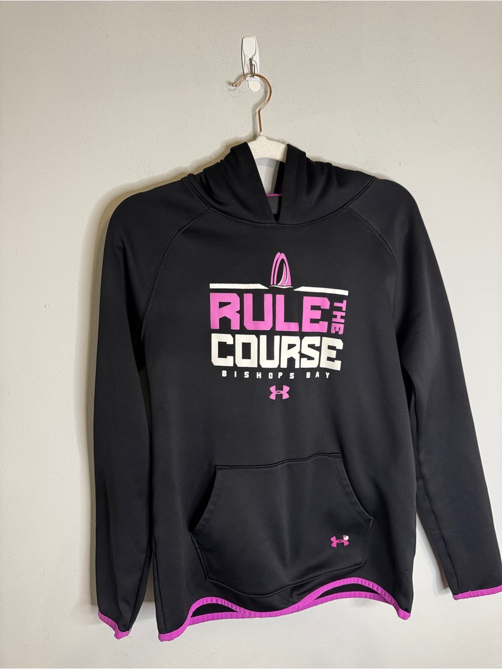 Under Armour girls youth XL Black Hoodie Sweatshirt with Pink Accents